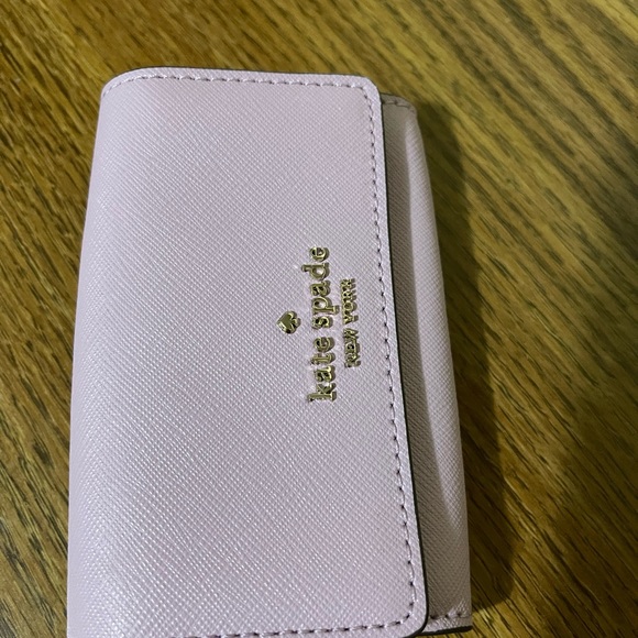 Kate Spade Laurel Way Christine Card Holder in orchid - Picture 2 of 12